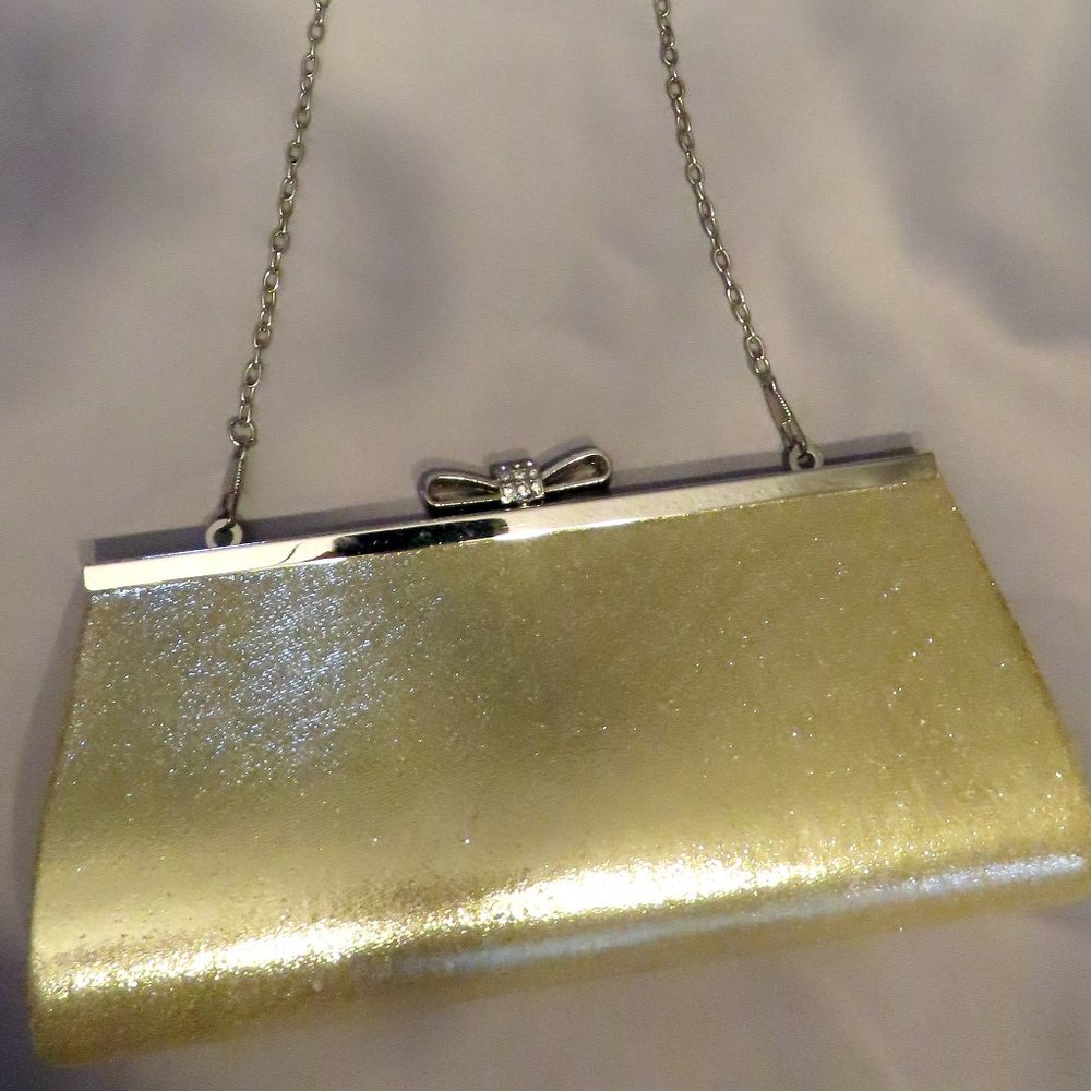 Gold-Tone Handbag, Purse, Evening Bag with Bow clasp and Chain